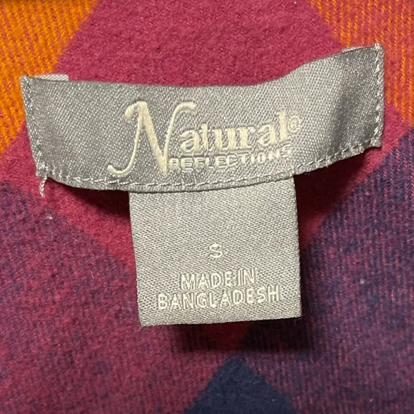 𝐍𝐚𝐭𝐮𝐫𝐚𝐥 𝐑𝐞𝐟𝐥𝐞𝐜𝐭𝐢𝐨𝐧𝐬- Small - Picture 3 of 3